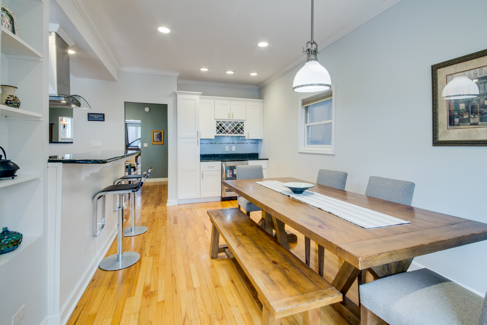 3735 N Bosworth Avenue