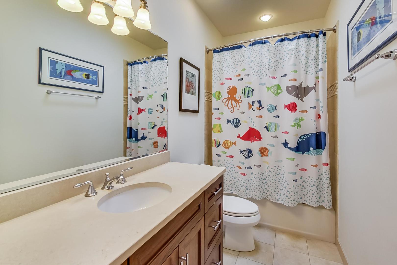 1736 W NELSON Street