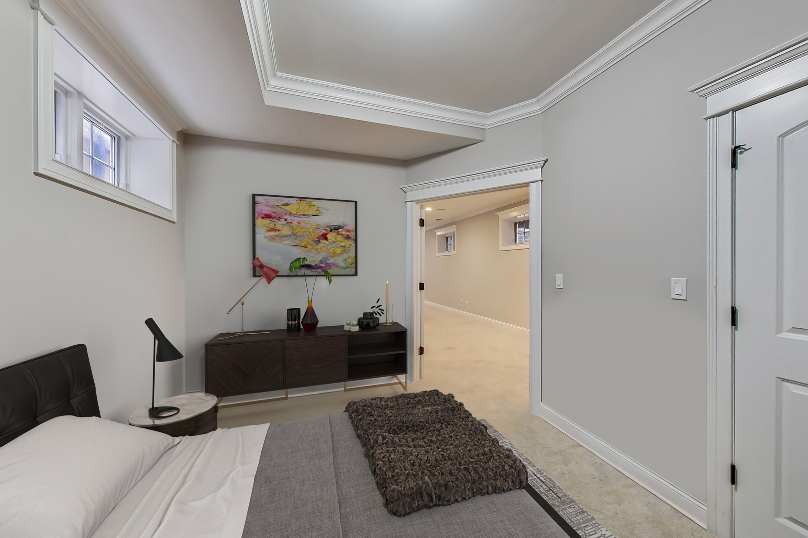 1736 W NELSON Street