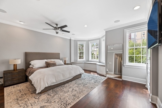 22 E Division Street Unit: 2