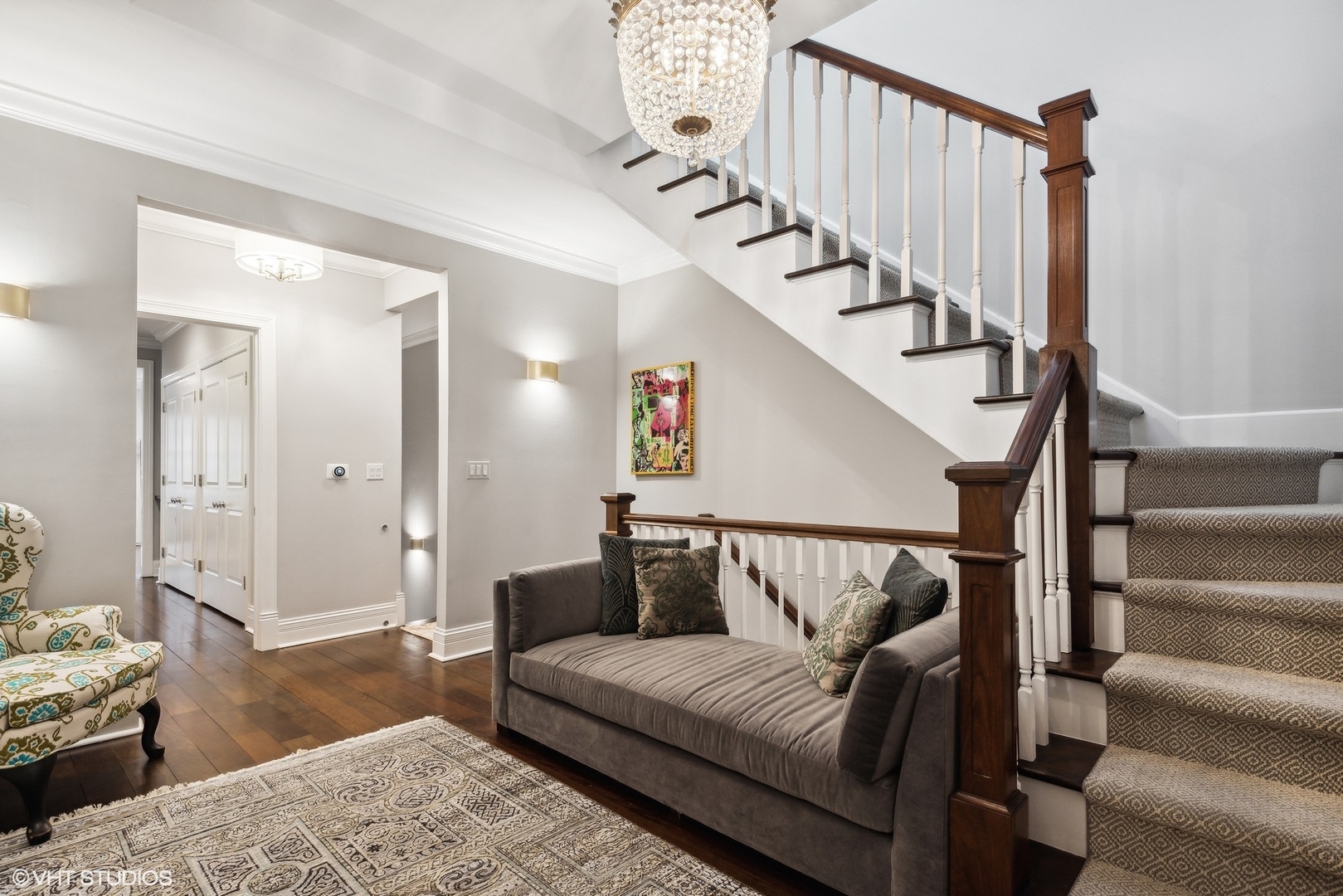 22 E Division Street Unit: 2