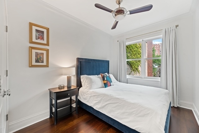 22 E Division Street Unit: 2