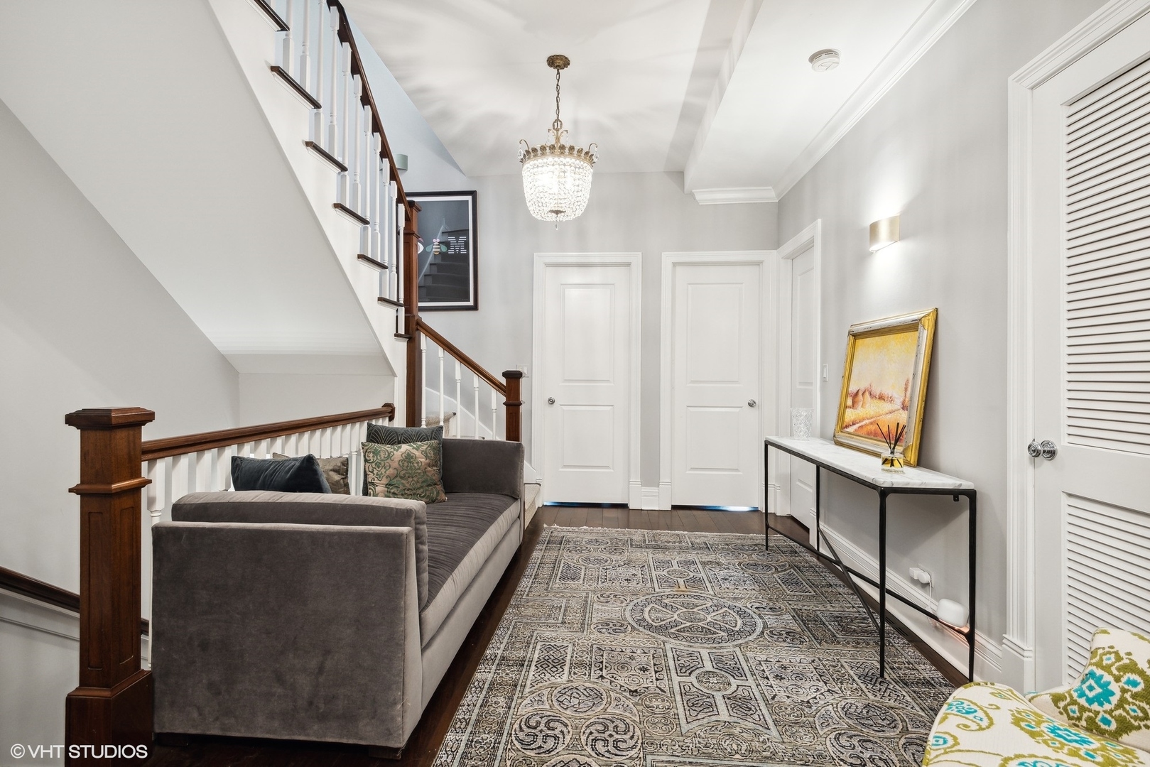 22 E Division Street Unit: 2