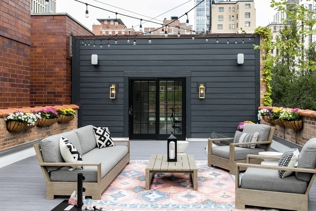 22 E Division Street Unit: 2