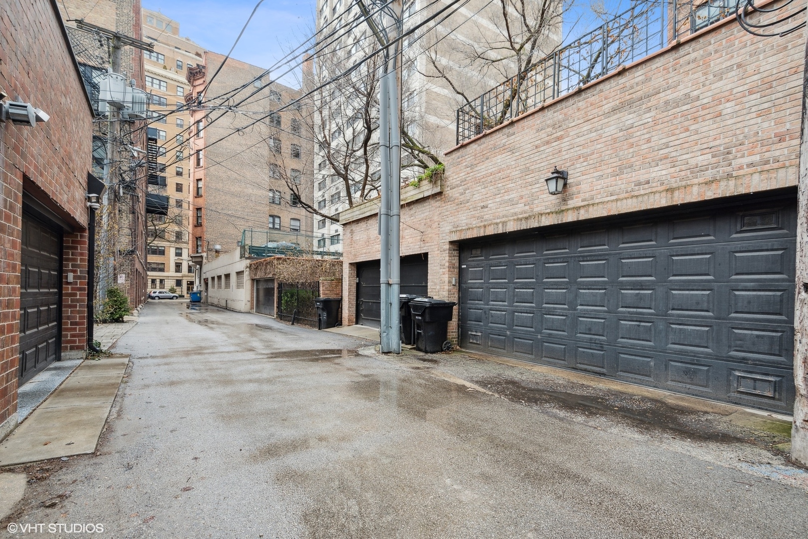 22 E Division Street Unit: 2