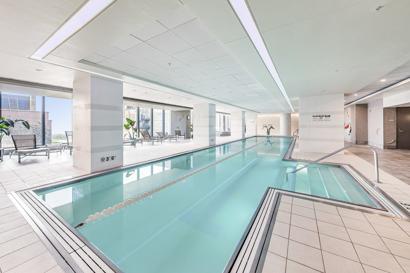 60 E Monroe Street Unit: 1707