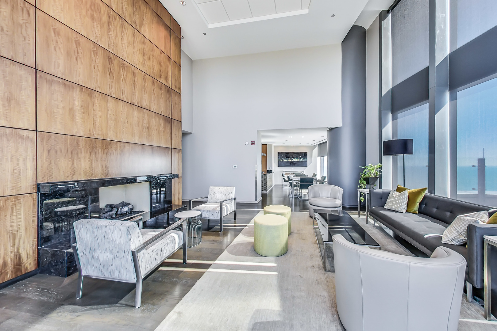 60 E Monroe Street Unit: 1707