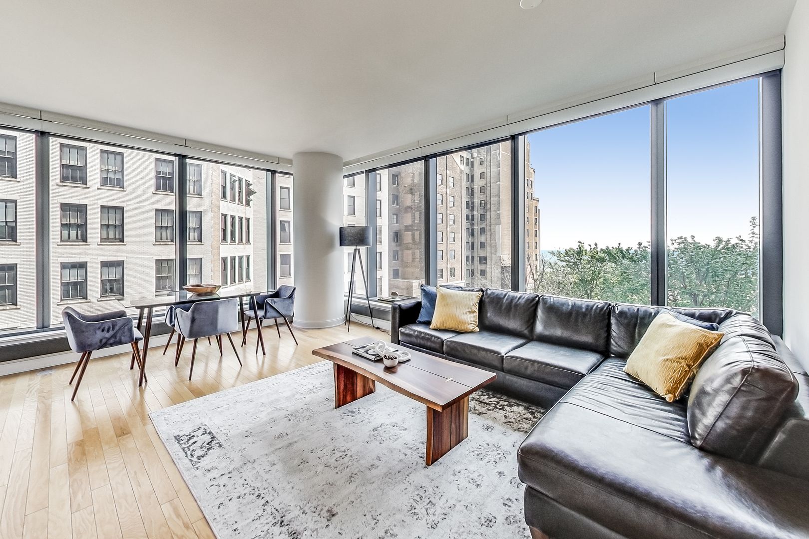 60 E Monroe Street Unit: 1707