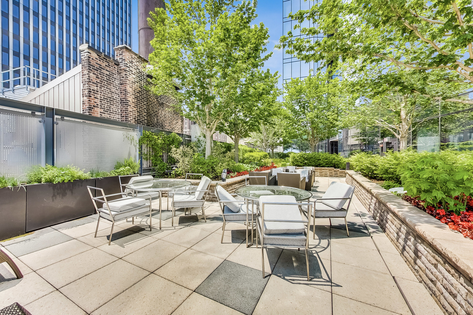 60 E Monroe Street Unit: 1707