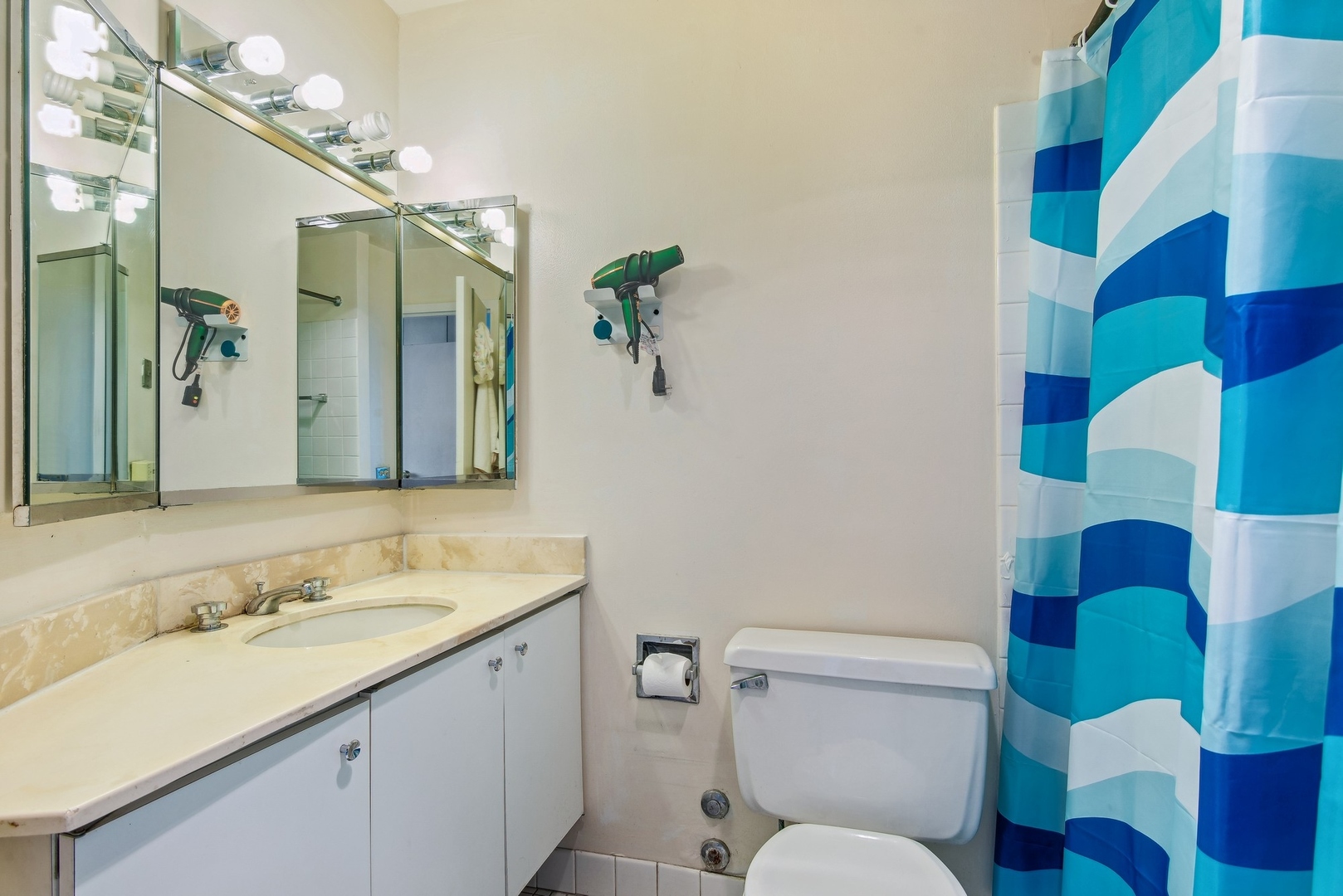 5415 N SHERIDAN Road Unit: 3811-10