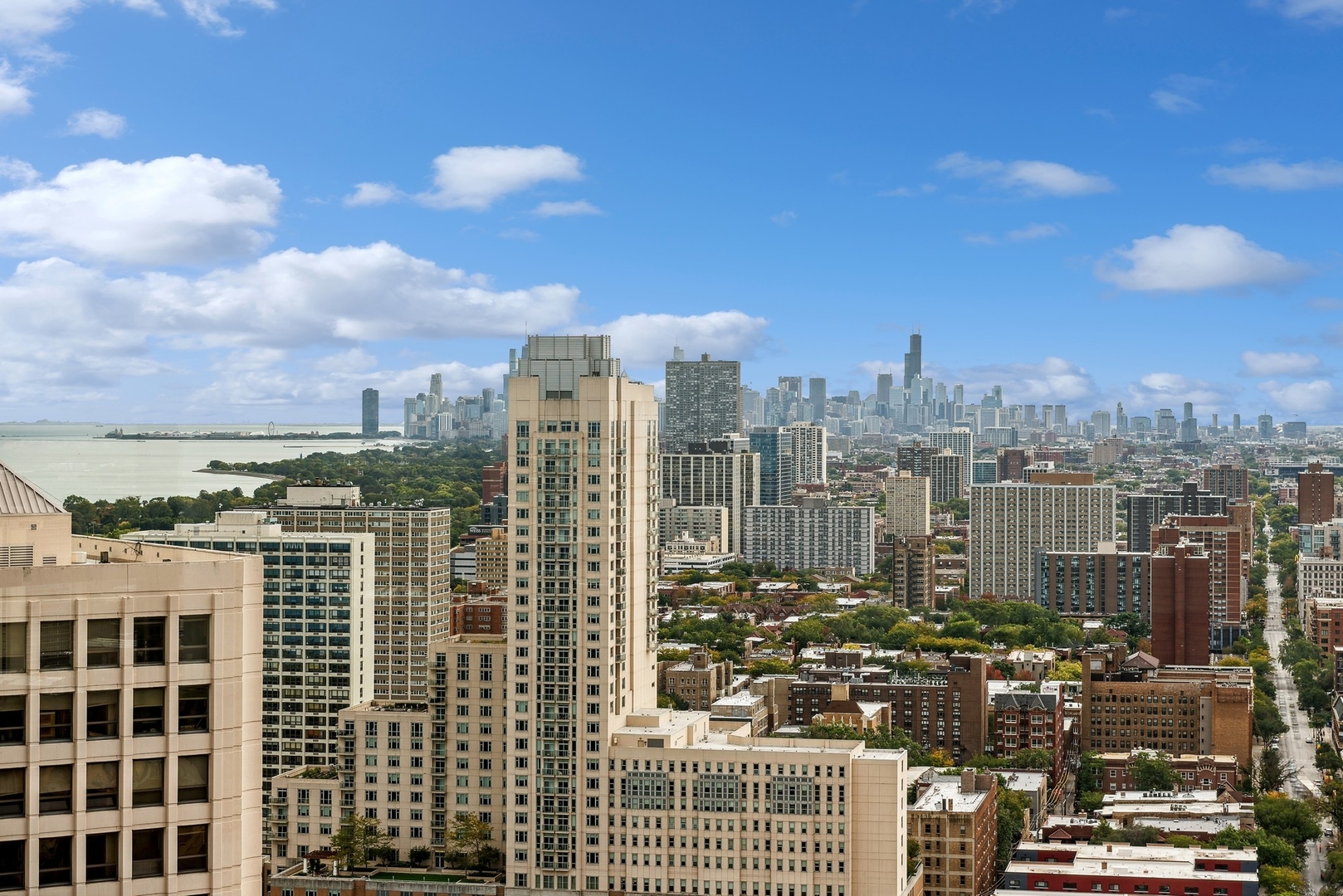 5415 N SHERIDAN Road Unit: 3811-10