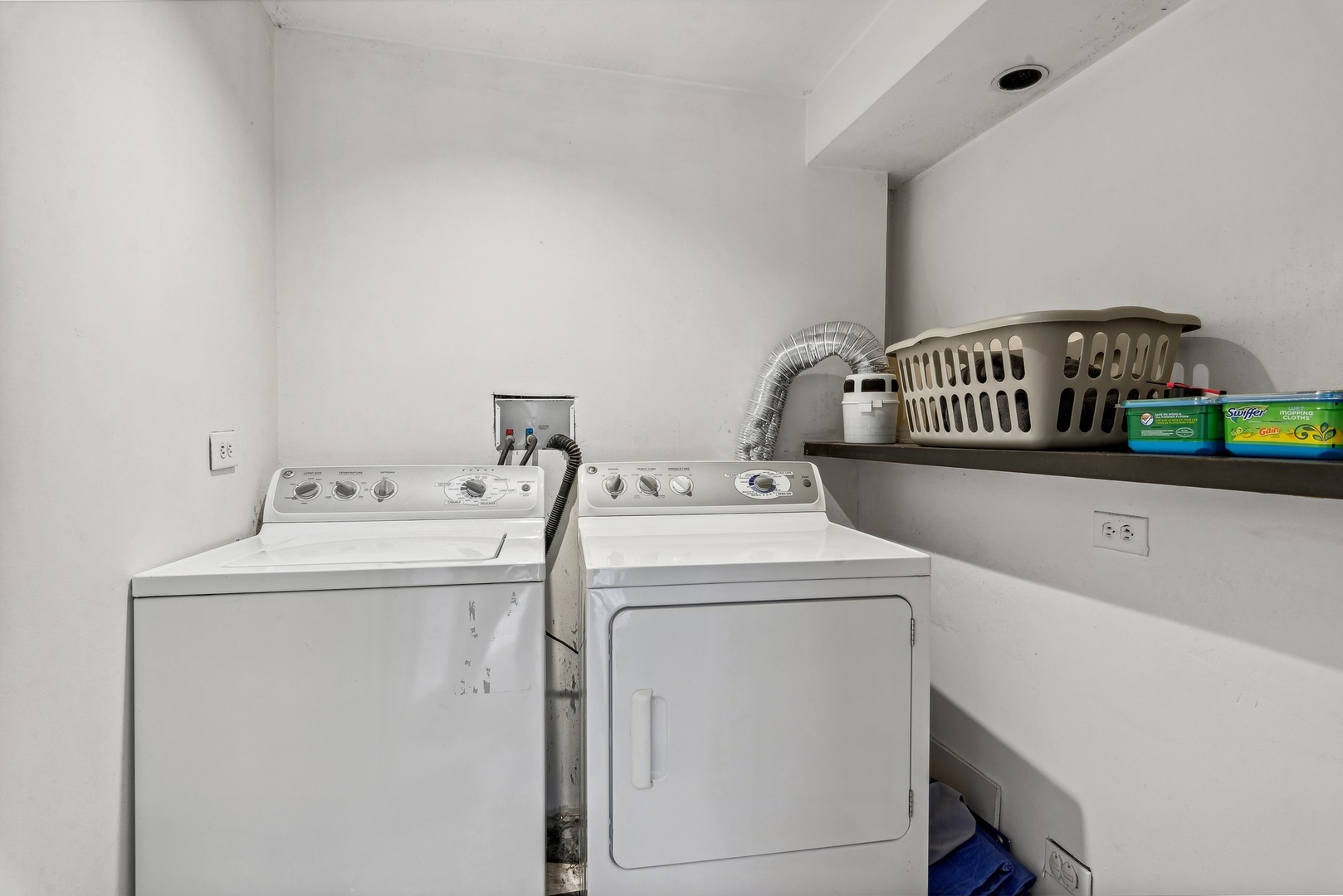 5415 N SHERIDAN Road Unit: 3811-10