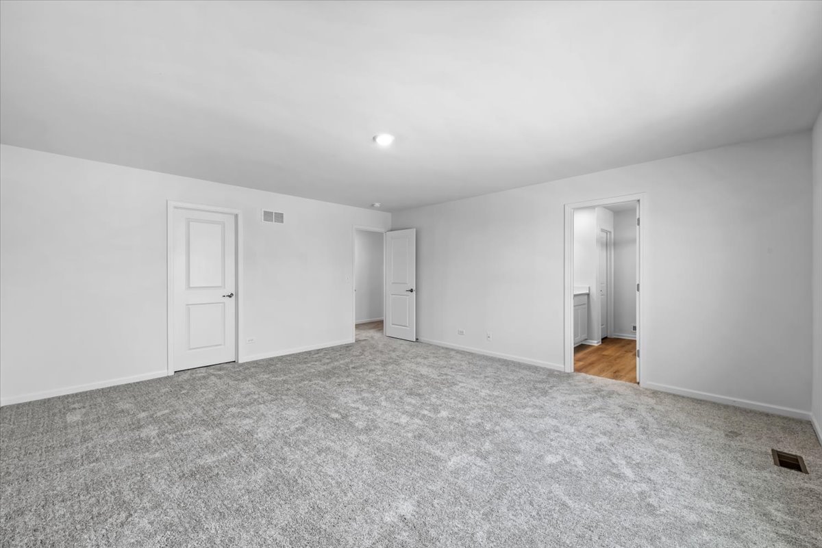 117 HEDGEROW Drive