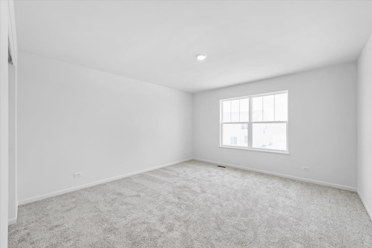 117 HEDGEROW Drive