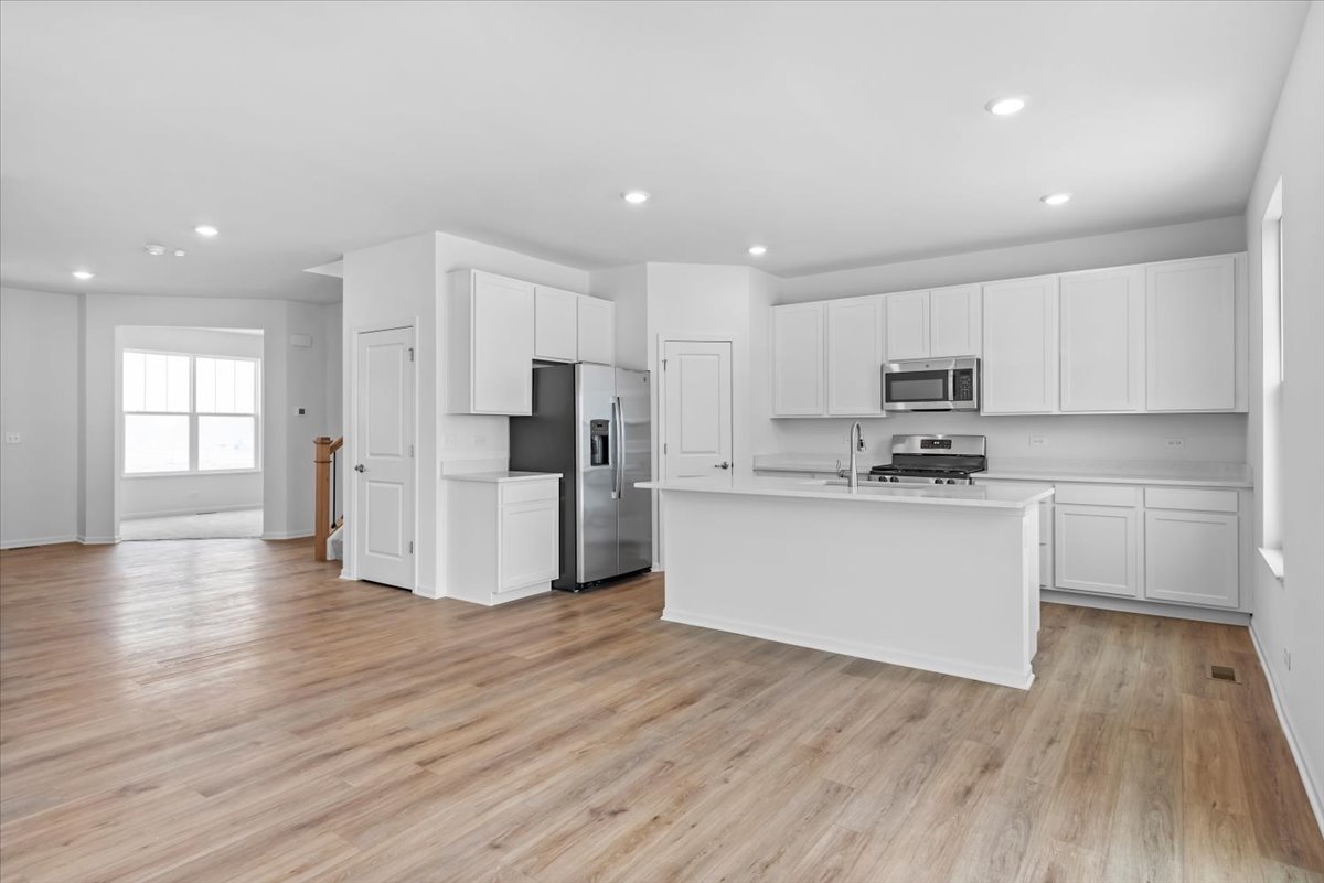 117 HEDGEROW Drive