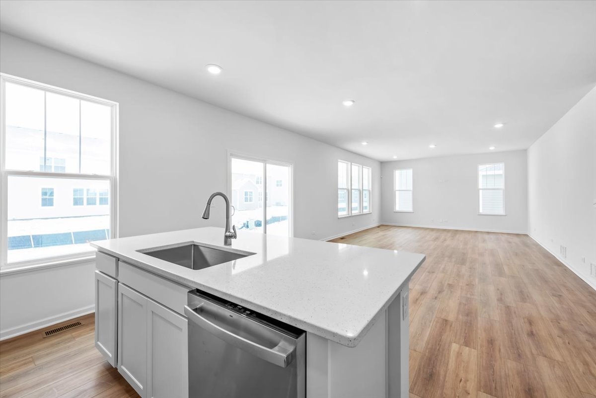 117 HEDGEROW Drive