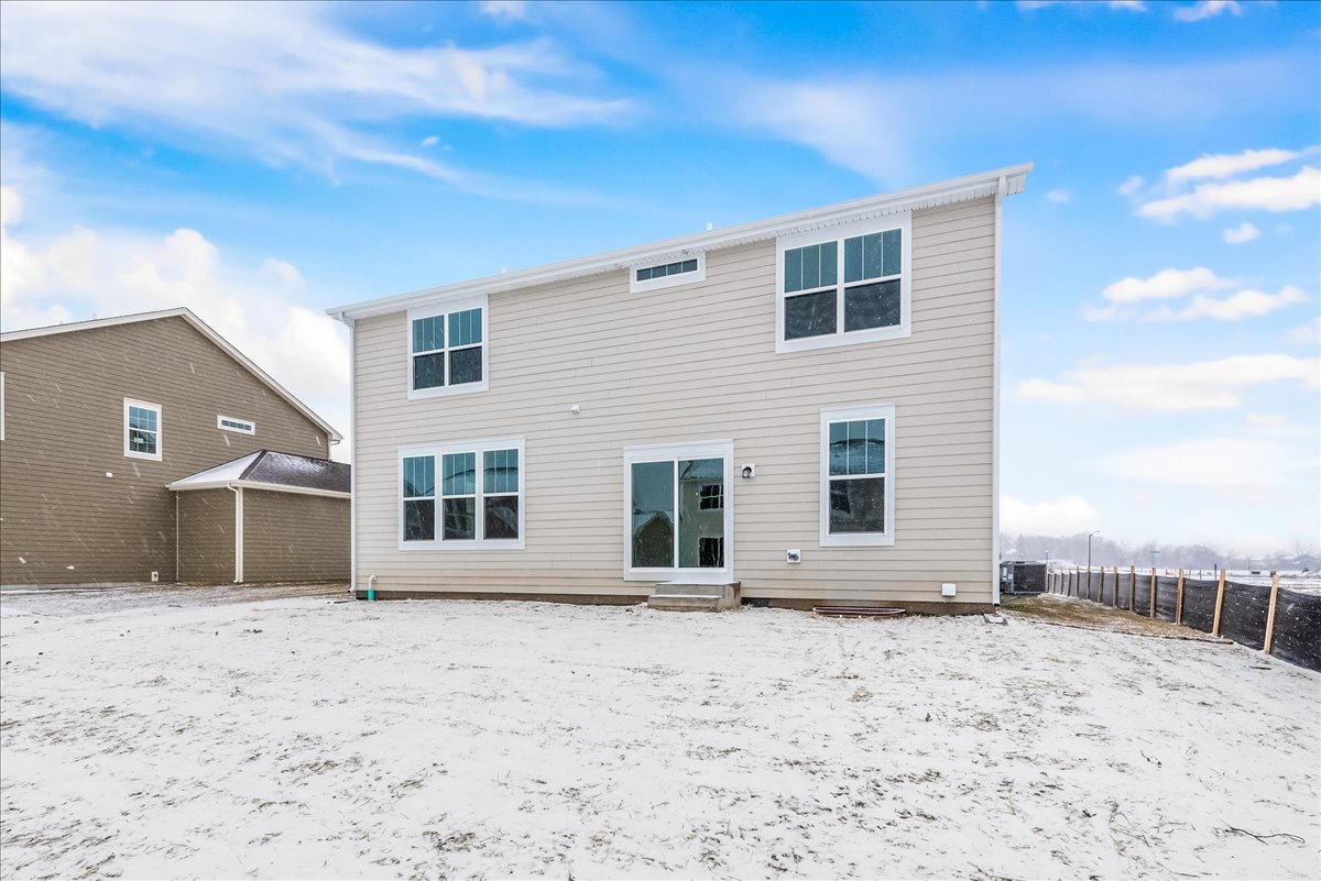 117 HEDGEROW Drive