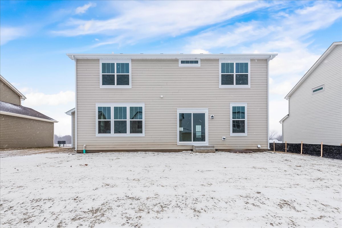 117 HEDGEROW Drive