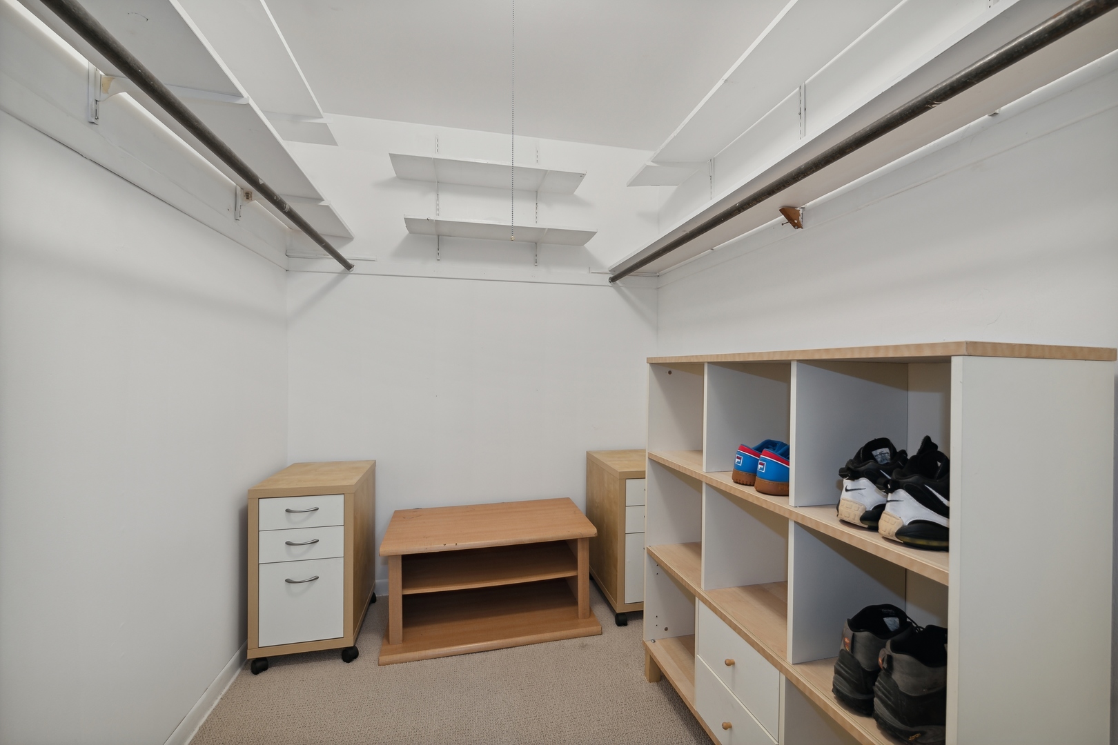 1234 Elmwood Avenue Unit: 3D