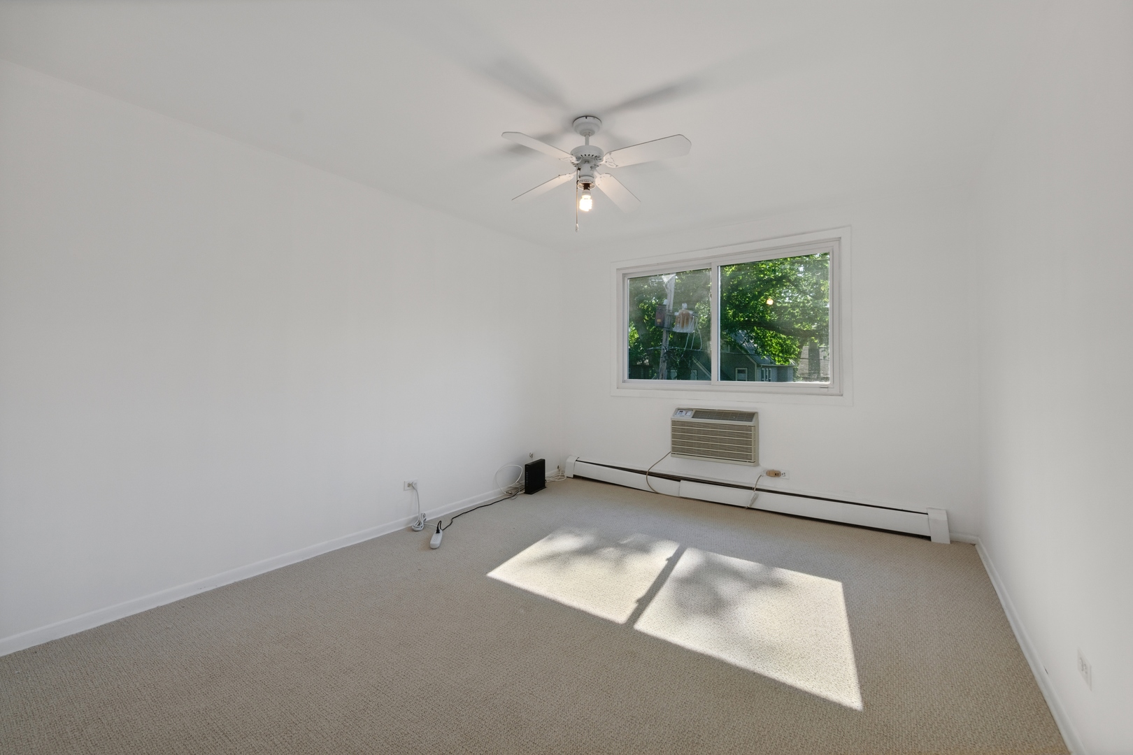 1234 Elmwood Avenue Unit: 3D