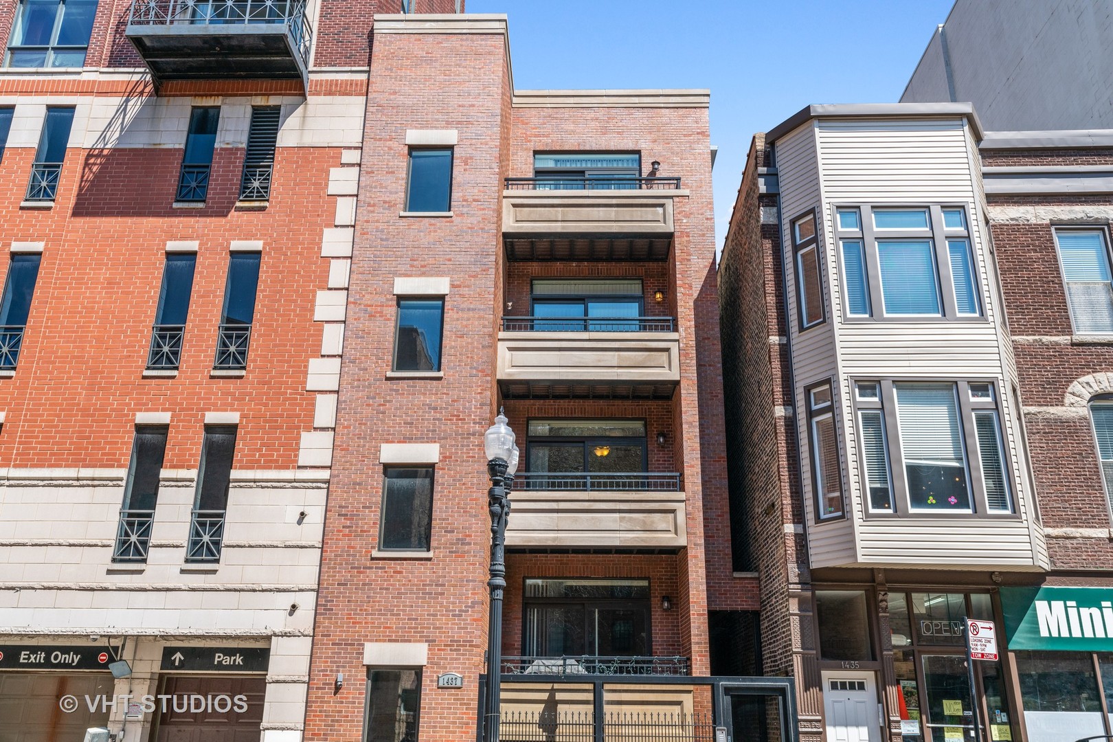 1437 N Sedgwick Street Unit: 2E