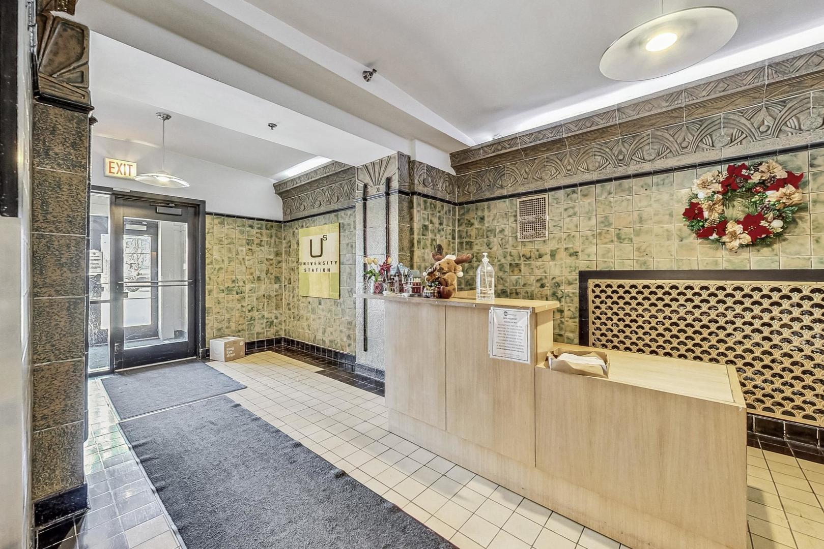 1550 S Blue Island Avenue Unit: 715