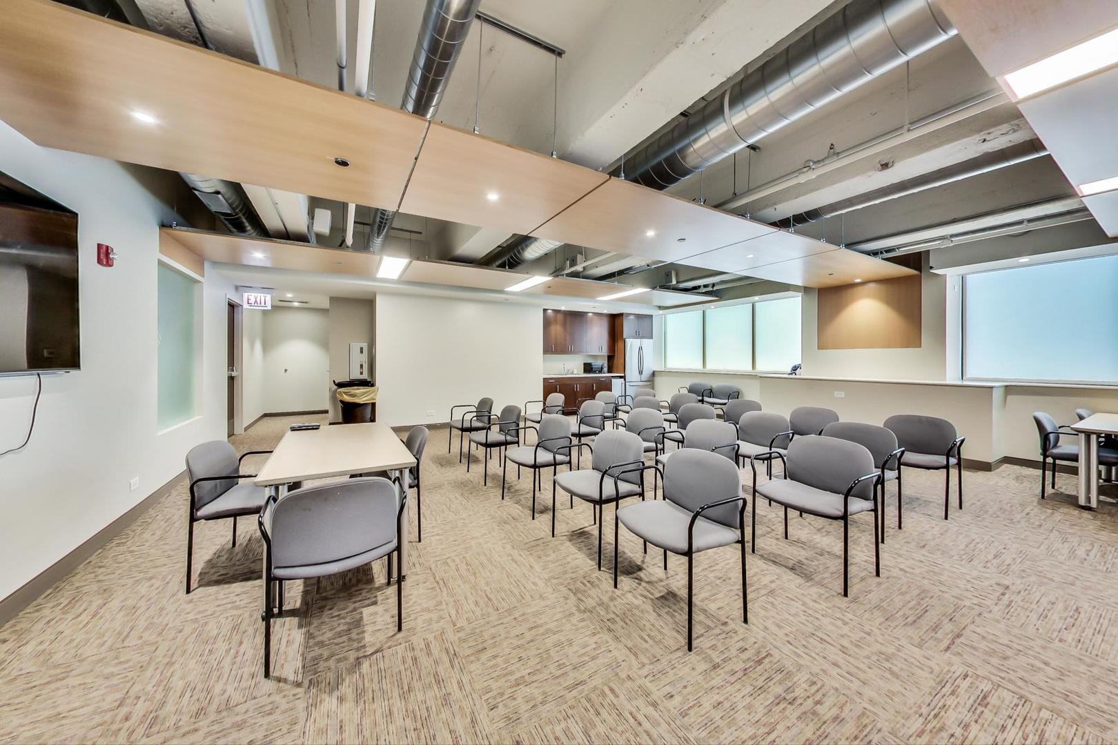 1550 S Blue Island Avenue Unit: 715