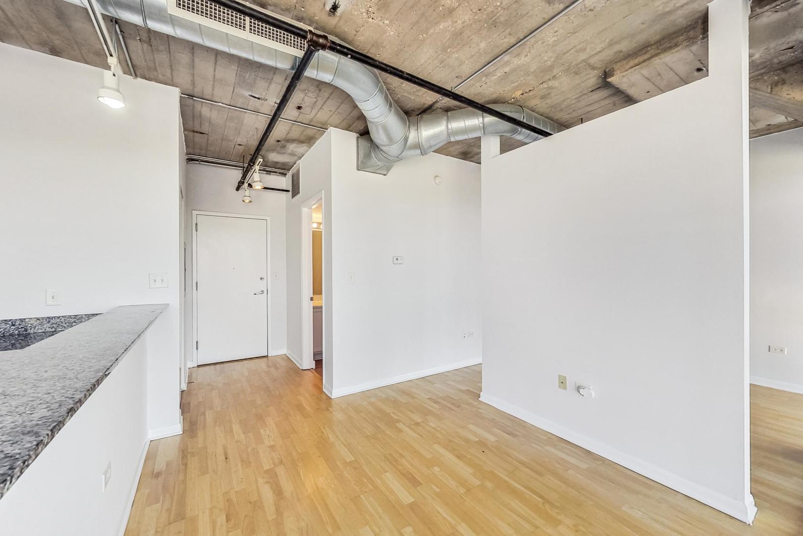 1550 S Blue Island Avenue Unit: 715