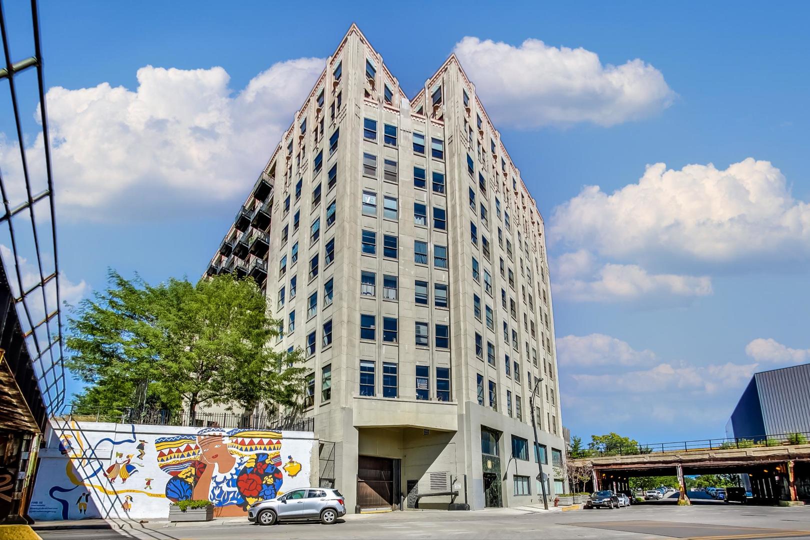 1550 S Blue Island Avenue Unit: 715