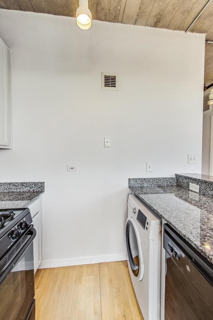 1550 S Blue Island Avenue Unit: 715