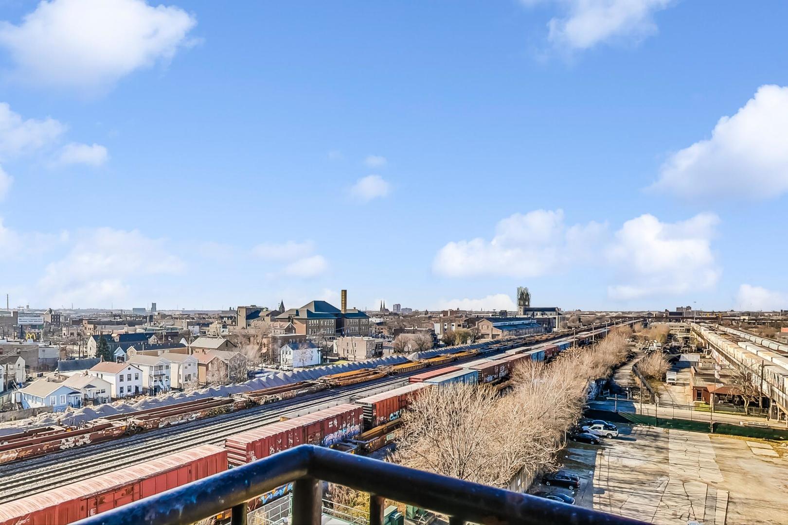 1550 S Blue Island Avenue Unit: 715