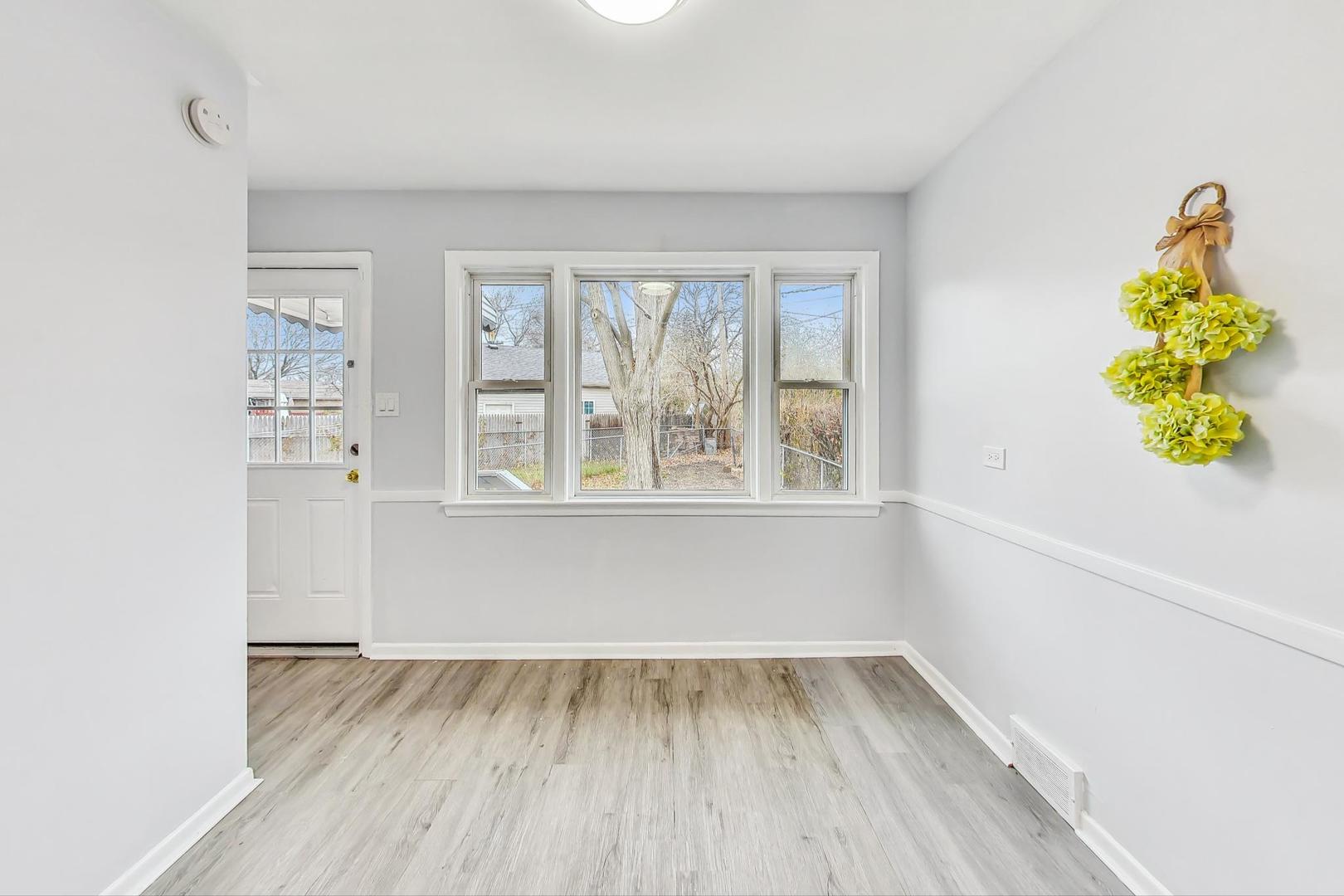 7618 W Monroe Street