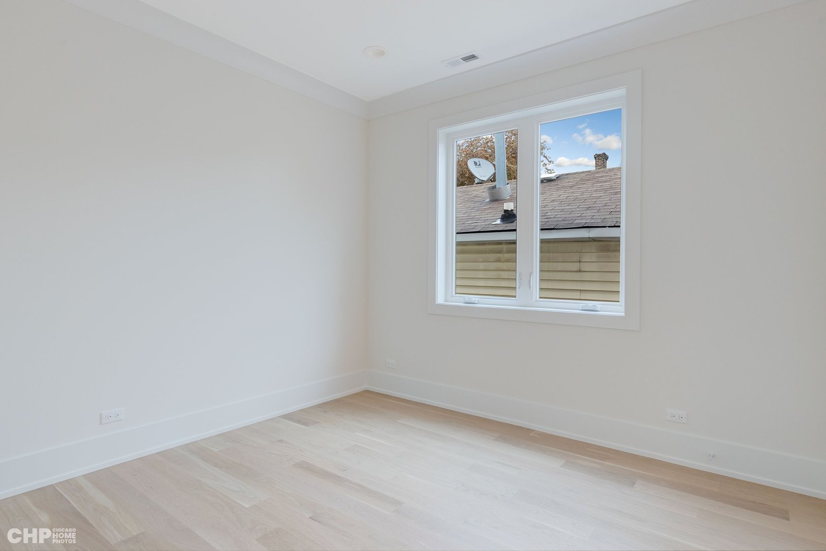 1816 W SUPERIOR Street