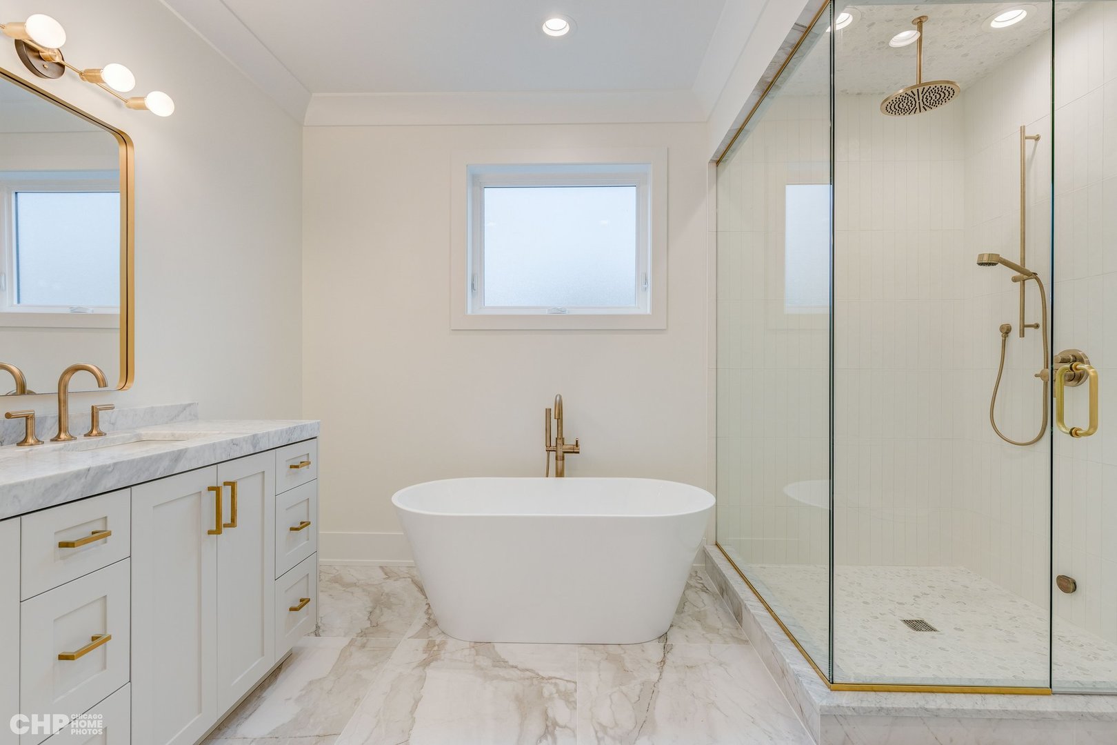 1816 W SUPERIOR Street