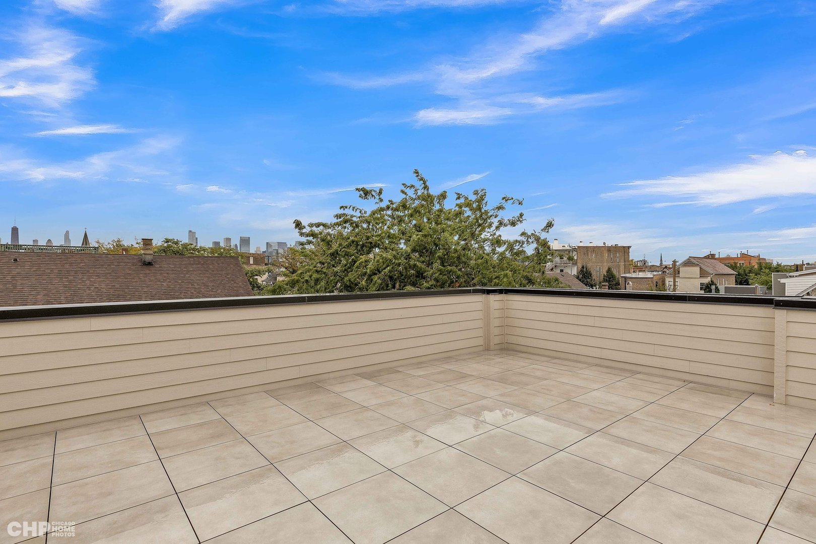 1816 W SUPERIOR Street