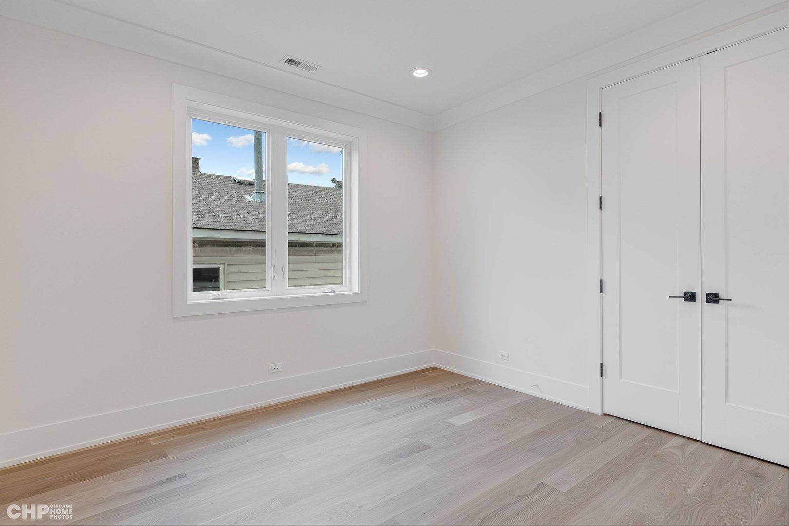 1816 W SUPERIOR Street