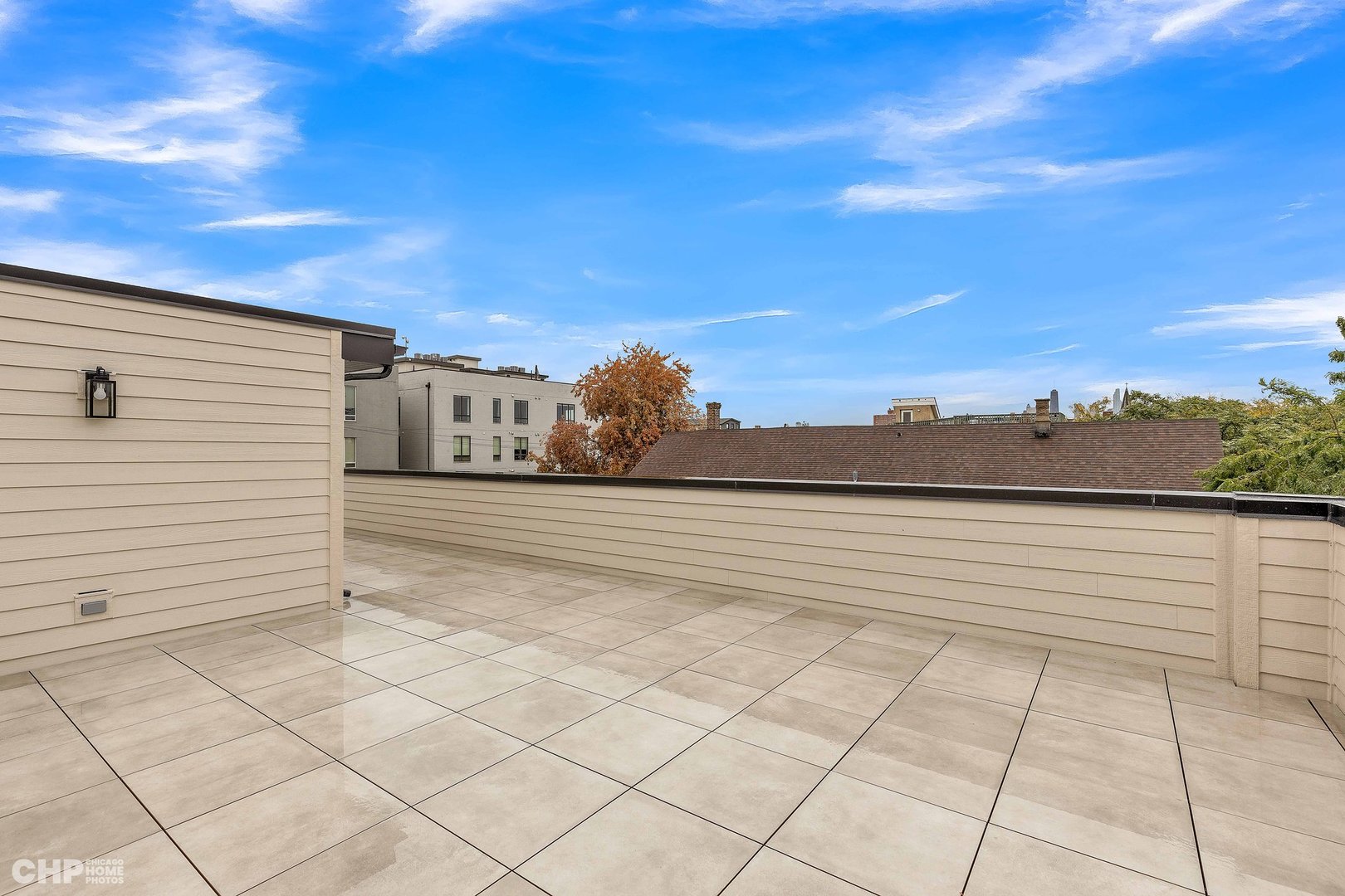 1816 W SUPERIOR Street