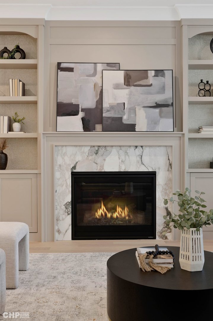 1816 W SUPERIOR Street