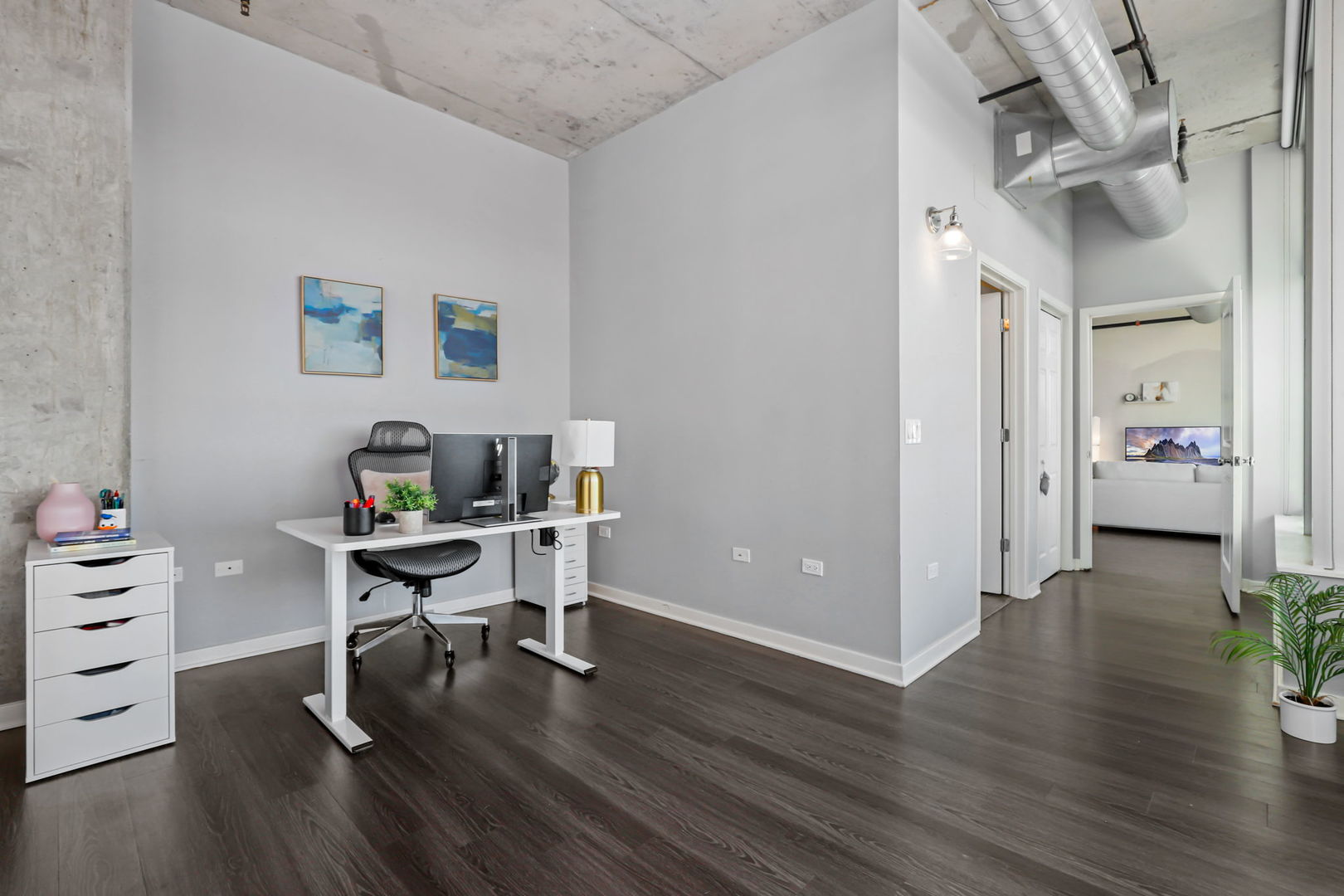 50 E 16th Street Unit: 815