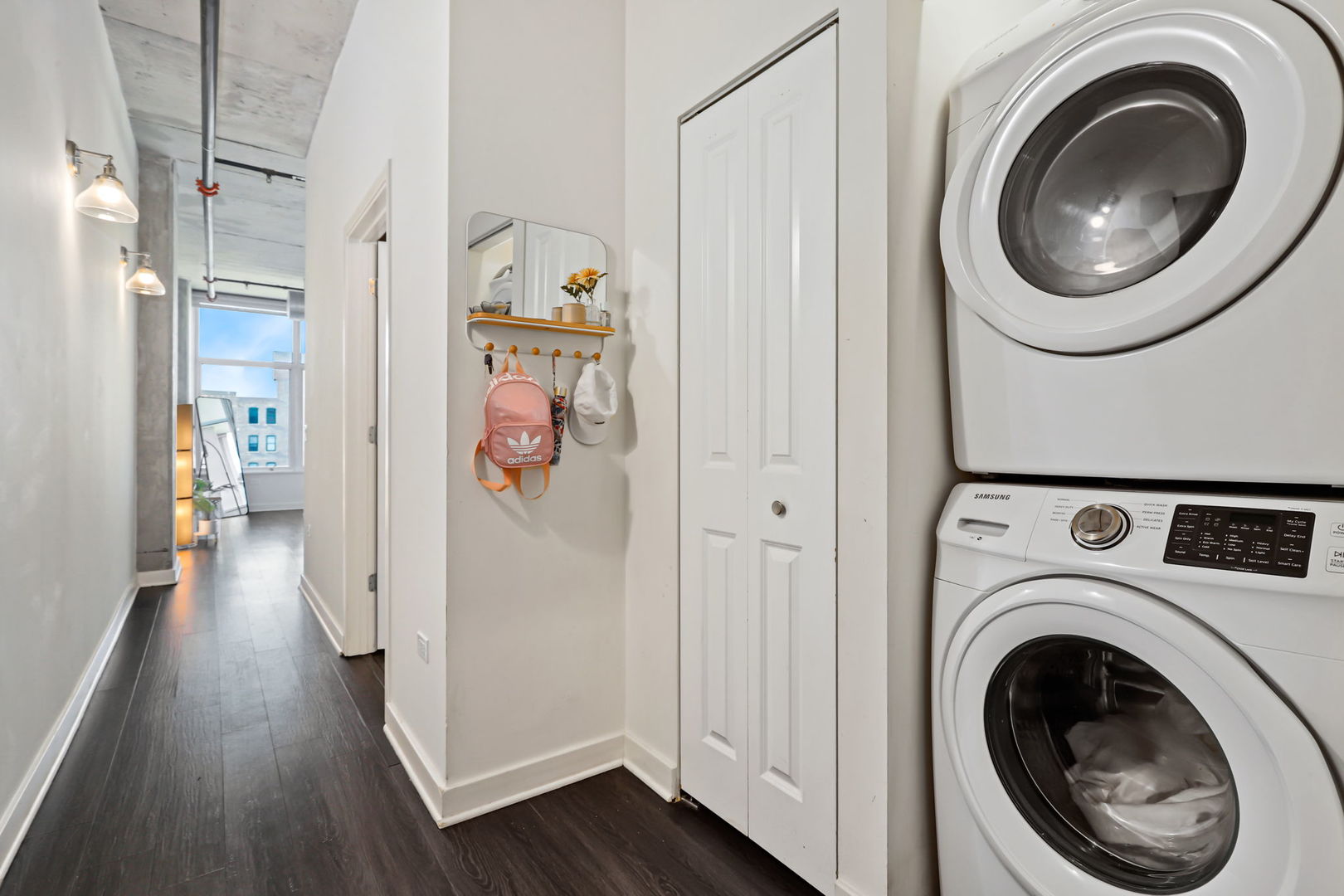 50 E 16th Street Unit: 815