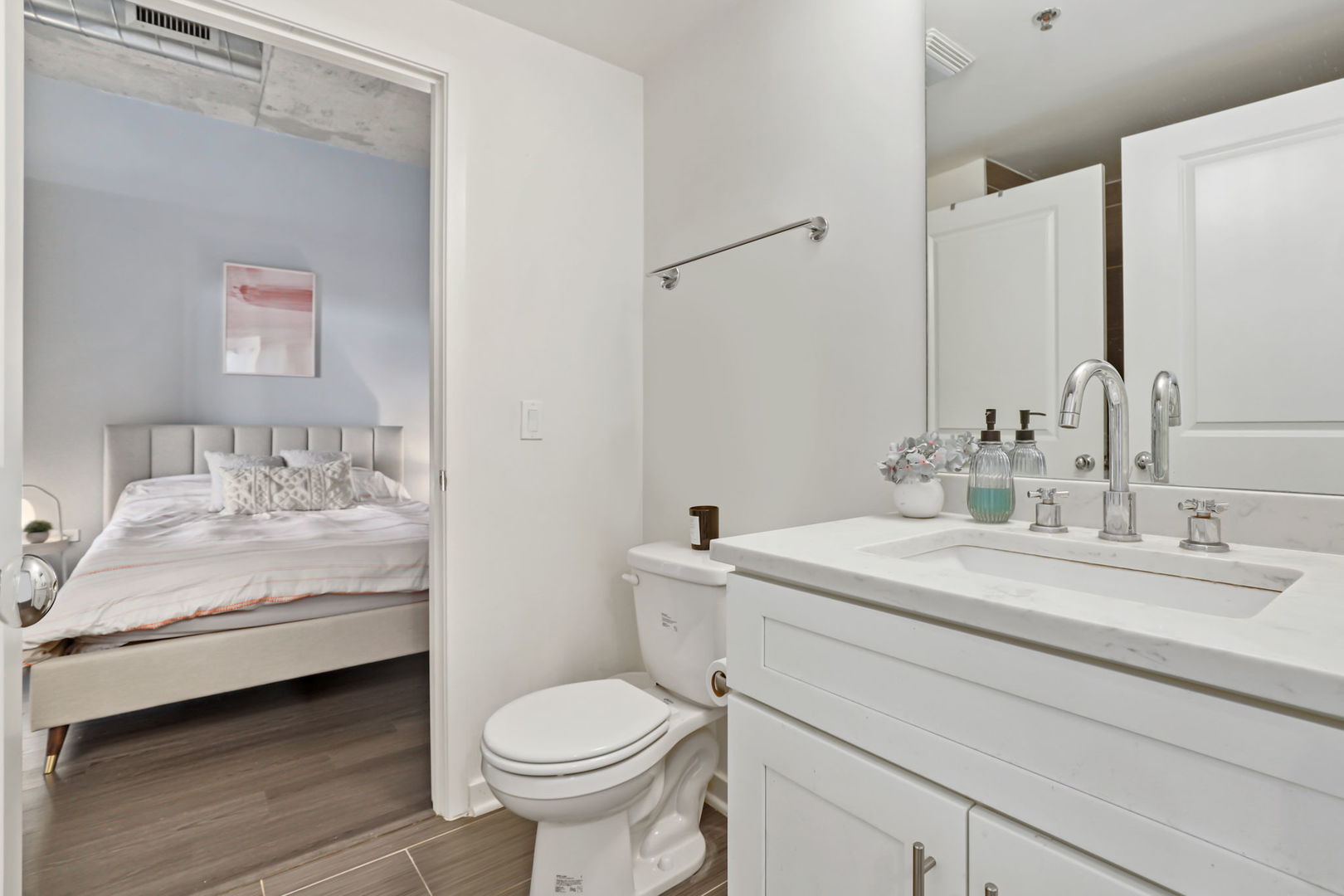 50 E 16th Street Unit: 815