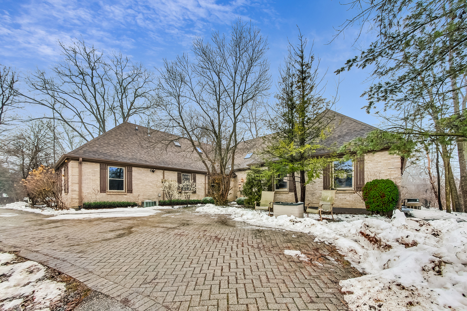 2330 Riverwoods Road