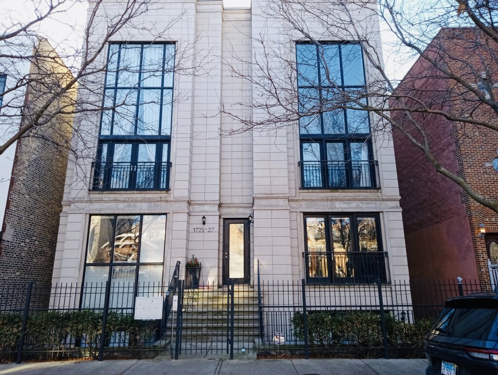 1727 W Pierce Avenue Unit: 1