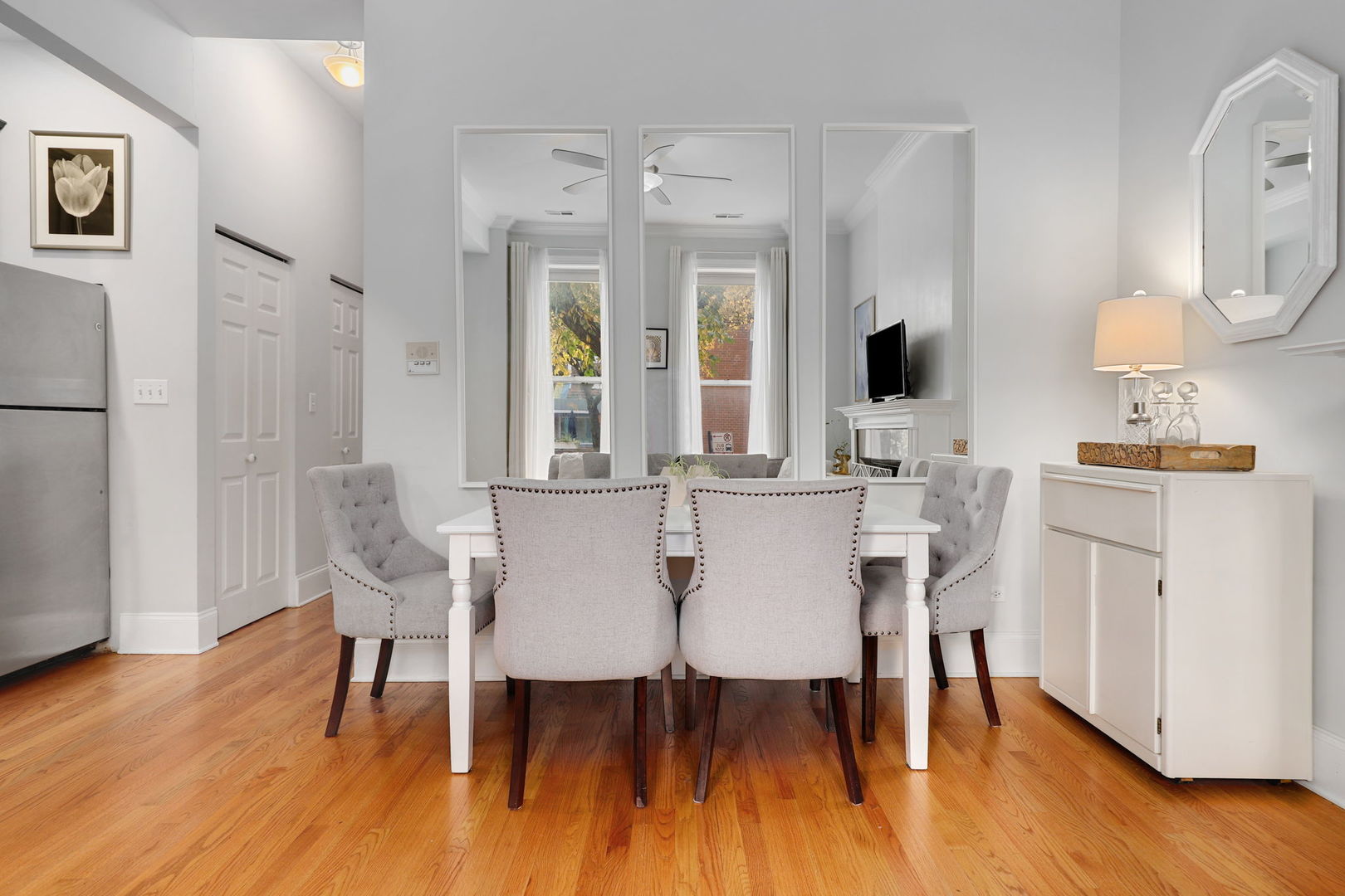 450 W Armitage Avenue Unit: 1