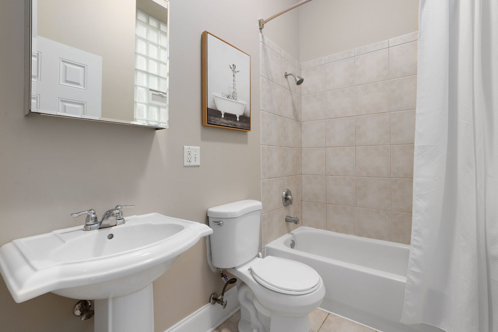 450 W Armitage Avenue Unit: 1