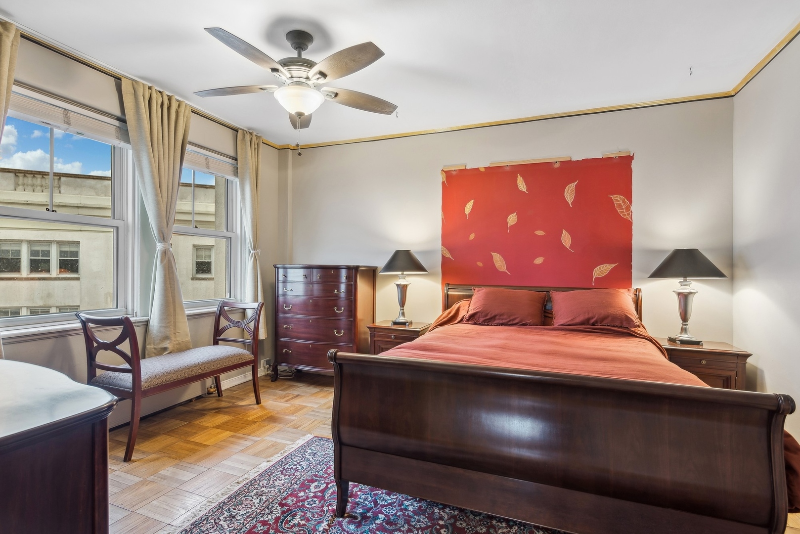 5555 N Sheridan Road Unit: 1916