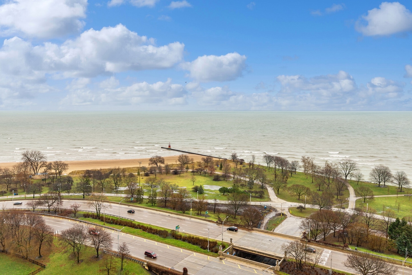 5555 N Sheridan Road Unit: 1916