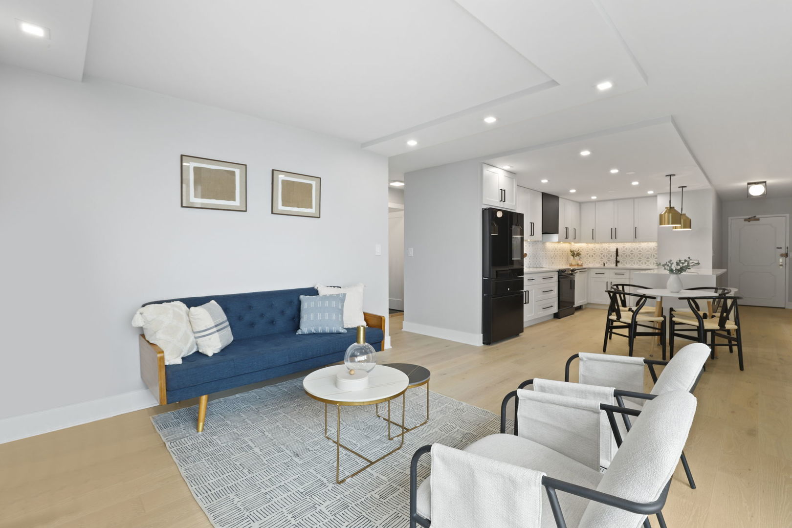 1850 N CLARK Street Unit: 2309