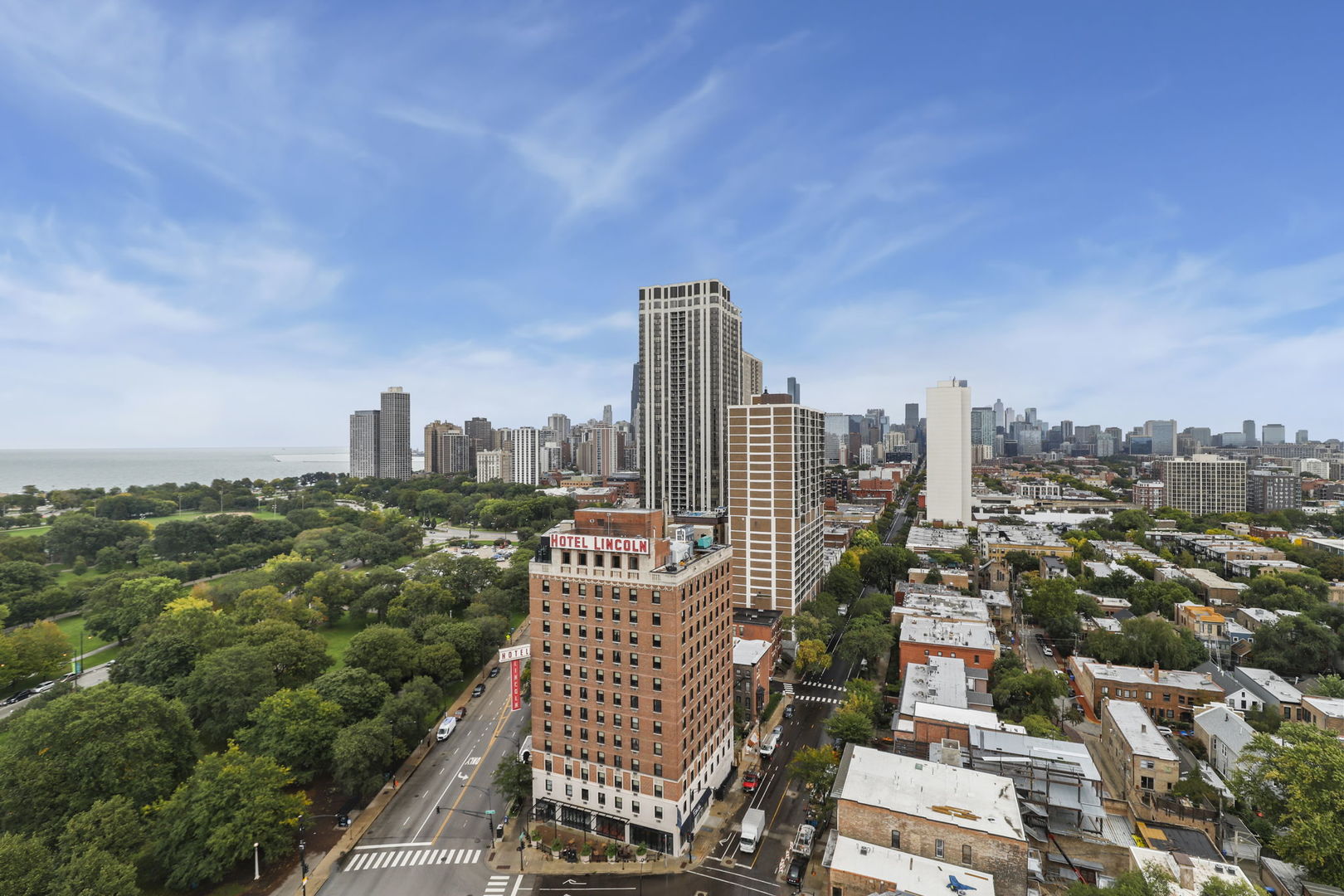 1850 N CLARK Street Unit: 2309