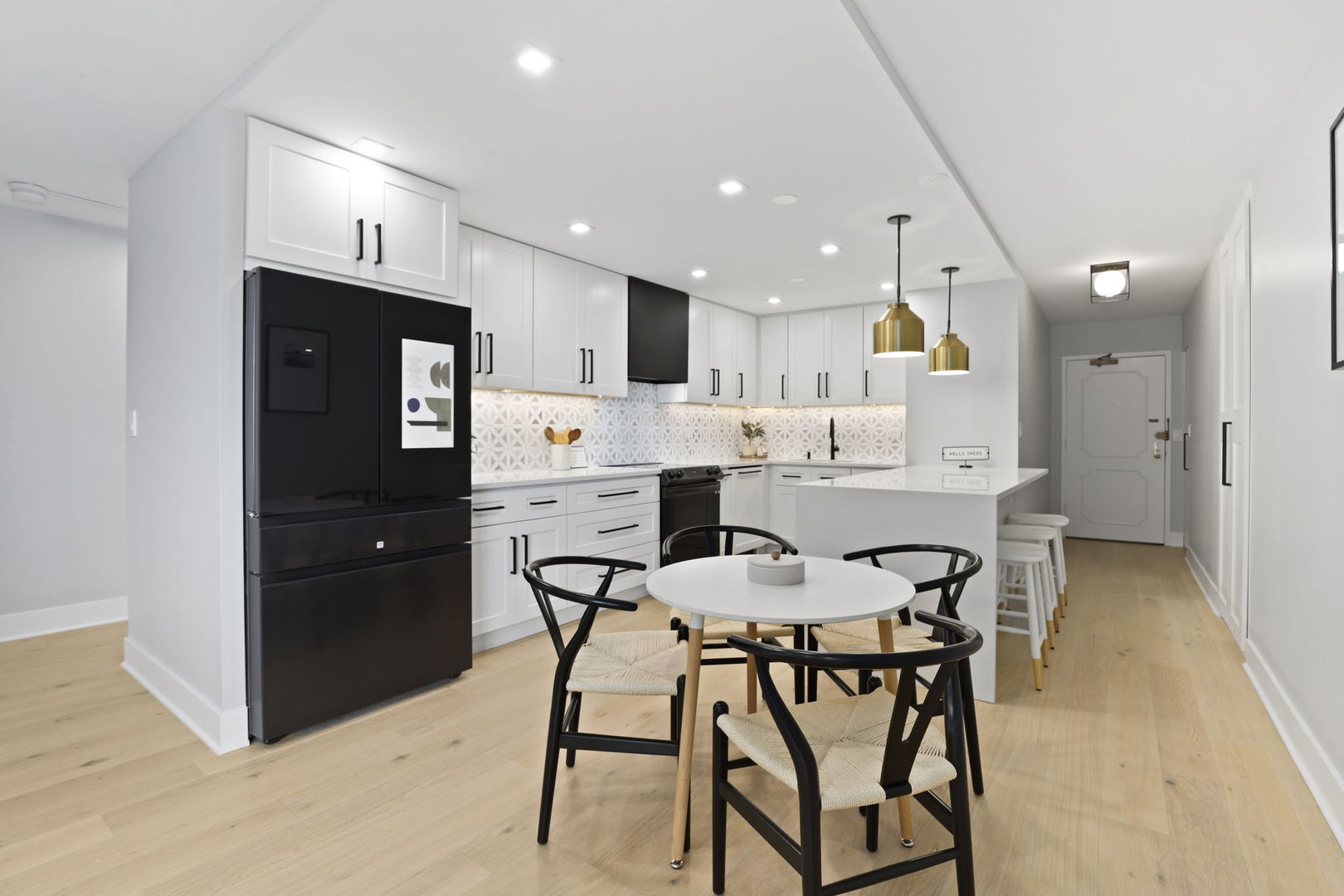 1850 N CLARK Street Unit: 2309